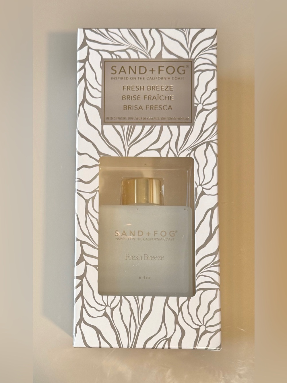 SAND + FOG Fresh Breeze Reed Diffuser Set - 6oz - Picture 3 of 4